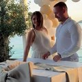 Dvostruko slavlje u porodici bivšeg zadrugara! Oženio se lepom brinetom, pa na venčanju otkrili pol bebe
