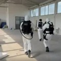 (Video) Otkrivena laboratorija marihuane usred Beograda! UKP upao u hangar i pronašao čak 1700 biljaka droge: Uhapšena…