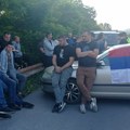 Vozači kamiona sa Jarinja i meštani blokirali put Kosovska Mitrovica - Raška
