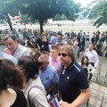 Građani ispred Specijalnog suda: Podrške inspektoru Mitiću, Koluvija izviždan