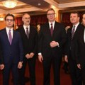 Vučić u Skoplju: Nama su Makedonci najbliži narod