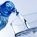 Flaširana voda nije čista kao što mislite, a po životnu sredinu je pogubna