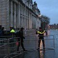 Протести испред парламента у Ирској због смрти досељеника из Конга