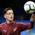 Ozil: 'Ajmo, Sparsi, neću vas nikad više ismevati