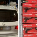 Drama na Batrovcima: Carinicima bio sumnjiv mercedes, kad su otvorii vrata zanemeli! Ovo je arsenal