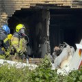 Najmanje dve osobe poginule kada se mali avion srušio na zgradu u Nemačkoj