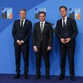 Građani Slovenije na referendumu odlučuju o podizanju izdataka za odbranu