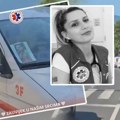 Kolona vozila Hitne pomoći paralisala grad zbog stradale doktorke Softić: Sve rasplakala slika na šoferšajbni vozila (video)…