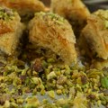 Oprez: Opasan pesticid pronađen u kupovnoj baklavi Inspektori naložili povlačenje s tržišta