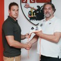 Jakšić van bazena još mesec dana