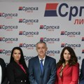 Nosilac Zlatan Elek: Srpska lista predala izbornu listu za izbore 28. decembra: "Tim čine 33 kandidata"