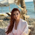 Pevačica raskinula devetogodišnju vezu! Ostali smo dobri prijatelji: Evo da li mu je posvetila novu pesmu