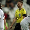 Da, i to se desilo na Banovom brdu: Povredio se sudija, zamenio ga Pavle Ilić!