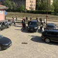 Upad u stanične objekte Železnice Srbije u Zvečanu i Leposaviću: ćirilične table skinute prvog dana kampanje za prevremene…