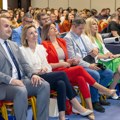 Мацура: Подршка заједнице и снажне институције кључ заштите најугроженијих грађана