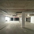 Garaže skuplje od stanova? Za parking mesto na Bežanijskoj kosi traže 26.000 evra: Kvadrat ide i preko 2.000, a evo šta se…