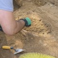 Arheologija na mestu zločina: Forenzički tehničari sve češće koriste lopatice i četkice da sačuvaju dokaze