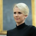 "Volimo vas..." CNN "iskopao" izbrisane poruke Trampove miljenice koja mrsi konce Melaniji: Ovako je sve počelo između…