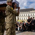 Falsifikovao očev potpis da bi otišao u rat! Mladi ukrajinski vojnik poginuo tik pred rođenje sina, udovica u crnini poslala…