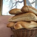 Država opet ograničava cene: Hleb u Srbiji jeftiniji za tri dinara