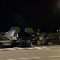 Uhapšen vozač "mercedesa", jedna osoba se bori za život: Snimak sa mesta nesreće u Buzinu