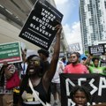 Demonstracije u SAD zbog novih smernica za nastavu – „ropstvo koristilo Afroamerikancima“