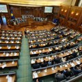 Novi poslanici Srpske liste bili u parlamentu Kosova pa zgradu ubrzo napustili