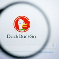 Apple razmatrao da zameni Google za DuckDuckGo u privatnom režimu Safarija