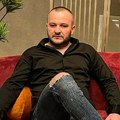 "Mladoženja urla da je vernik dok nas udara klupom" Pevač o svadbama koje će zaprepastiti Srbiju