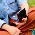 Od Zoom poziva do najbolje žurke u gradu: Galaxy Z Flip7 – tvoj multitasking partner za svaki momenat