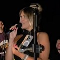 Marija Mikić prvi put zapevala od operacije u Turskoj: Pojavila se sa njim na bini, svi su bili oduševljeni