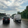 Amss izdao upozorenje za vozače: Zbog nestabilnog vremena i čekanja na granicama obratite pažnju na ovo