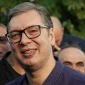 Vučić u Borči na skupu građana koji se pritive blokadama