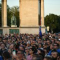 Masovni protest protiv Orbana: Troši novac od naroda na kampanje koje podstiču mržnju