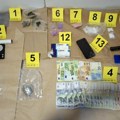Uhapšen osumnjičeni zbog proizvodnje i prodaje narkotika: Policija mu u stanu pronašla kokain, MDMA i pištolj