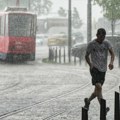 Pljuskovi, grmljavina, grad i olujni vetar: U ovim delovima Srbije jako nevreme u naredna 2 sata
