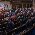 Bijela kuća i Kongres razmatraju da spoje pomoć Ukrajini i Izraelu
