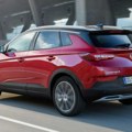 Opel Grandland dobija električnu zamenu