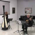 Kultura: „Slučaj Vinča“ i „Pogled pod suknju sveta“ u NB, koncert za harfu i gitaru u Đurinoj kući…