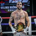 "Ruke su mi otekle, nisam mogao da stisnem pesnicu" Veljko Ražnatović doživeo ozbiljnu povredu, trpeo nesnosne bolove, zbog…
