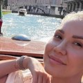 (Video) Bojana Ristivojević napustila Srbiju: Sa Filipom Krajinovićem proslavila rođendan, a evo ko joj pravi društvo u…