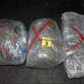 U zajedničkoj akciji policajaca iz Niša, Leskovca i Prokuplja zaplenjeno 85 kilograma marihuane