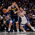 Pogađao iz svih pozicija, delio nestvarne asistencije... Pogledajte najbolje Jokićeve poteze sa meča protiv Sakramenta: E…