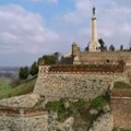 Drama na Kalemegdanu: Devojčica (15) pala sa zida tvrđave, hitno prevezena u bolnicu