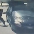Zaključali radnike u auto, pa ih žive zapalili: Kamere snimile horor na pumpi u Italiji