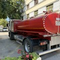 Cisterna sa pijaćom vodom postavljena u centru Bajine Bašte
