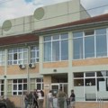 Učenici koji su izvršili vršnjačko nasilje u školi u Mrčajevcima pohađaju nastavu na daljinu