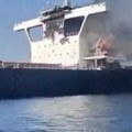 Погинуо члан посаде у нападу на брод близу Мусандама: Евакуисано 27 чланова посаде (видео)