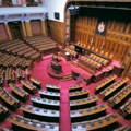 Deo opozicije blokira rad Skupštine Srbije, zahtevaju raspisivanje izbora