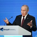 Putin: Zapad ne sme da ima monopol na veštačku inteligenciju